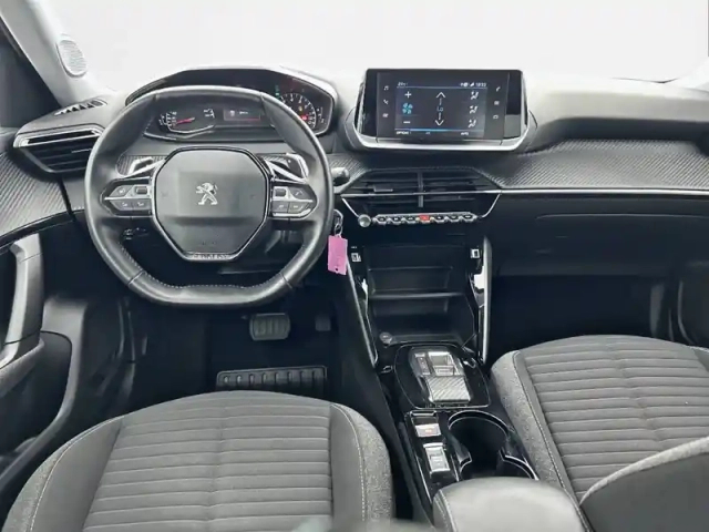 Peugeot 2008 puretech 130 s&amp;s eat8 — photo 8