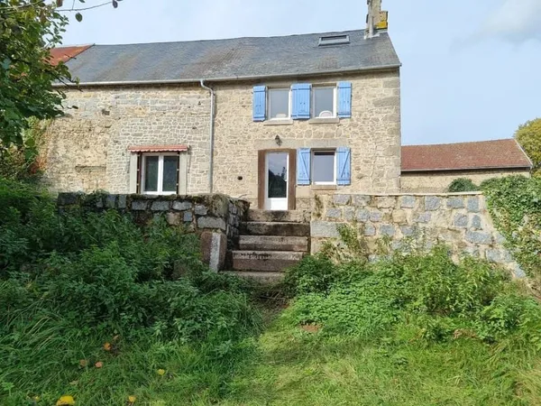 À vendre en Creuse, maison rénovée avec grange et 2500m².