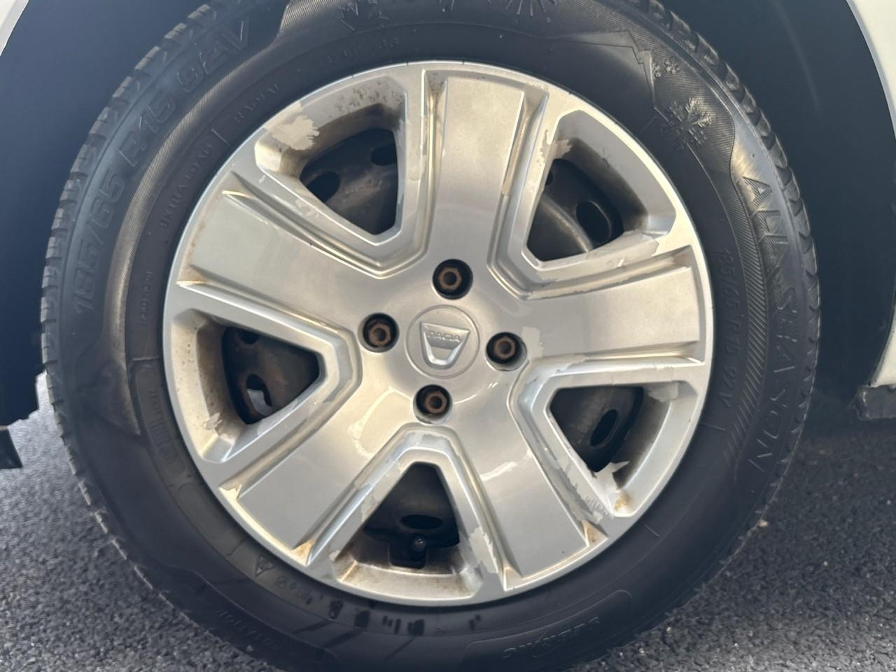 Dacia Lodgy 1.5 blue dci 95ch ambiance — photo 11
