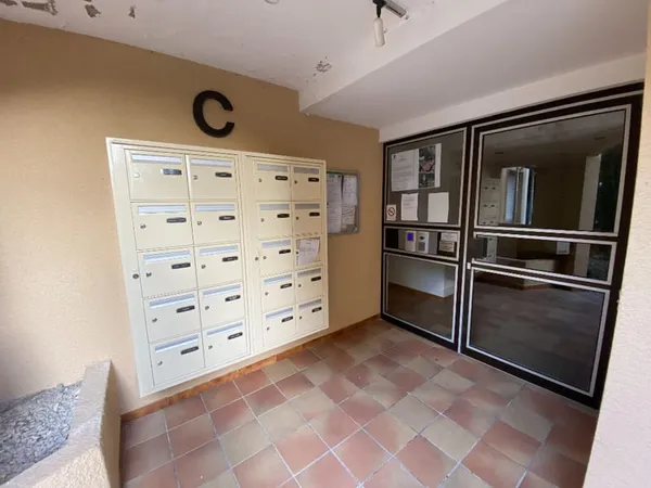 Location Aix Est proche lycée Cezanne LC Gestion vous propose dans une résidence standing un apparte