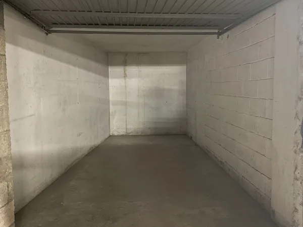 Parking 13 m²