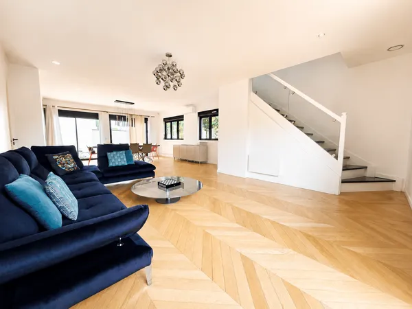 Maison 8 pièces 176 m²