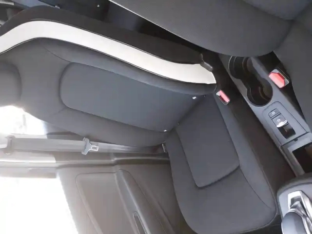 Renault Zoé zoe r110 - 22b — photo 14