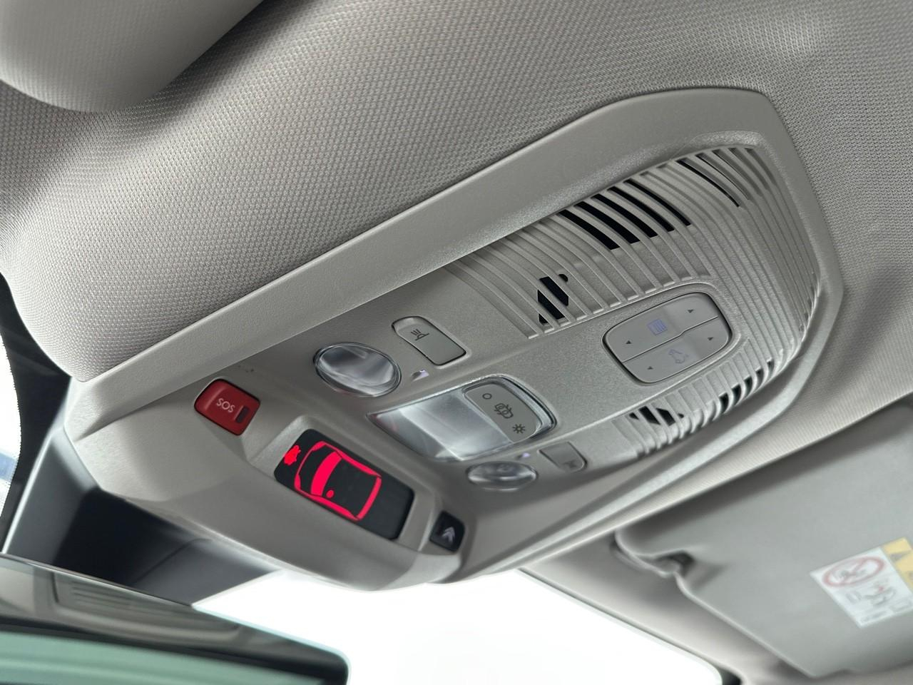 Citroën C5 Aircross hybride rechargeable 225 e-eat8 shine pack — photo 36