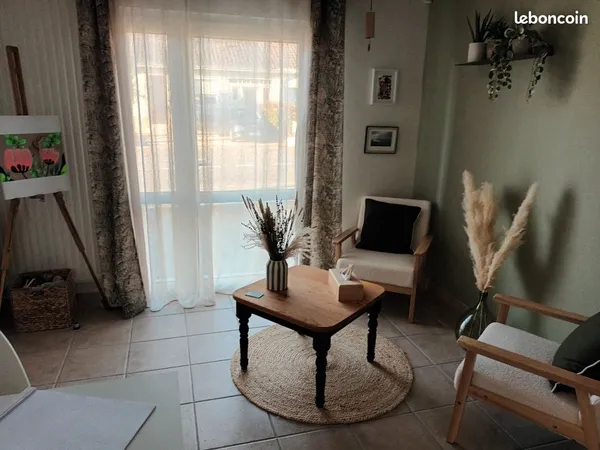 Bureau et espace de travail Location Vertou  15m² 271€