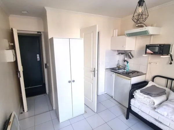 Studio meublé 14 m² avec balcon - Métro Bérault / Vincennes