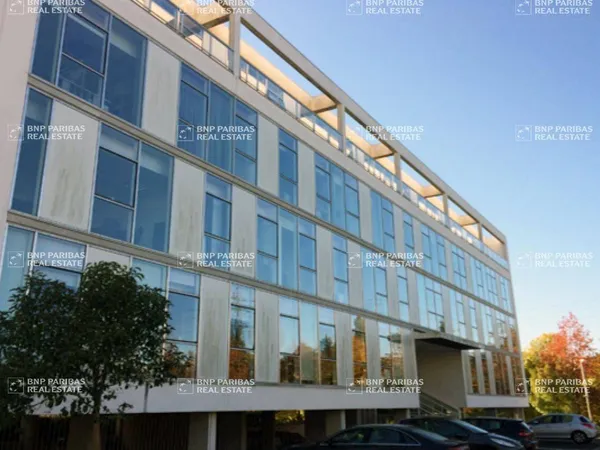 Bureaux 562 m²