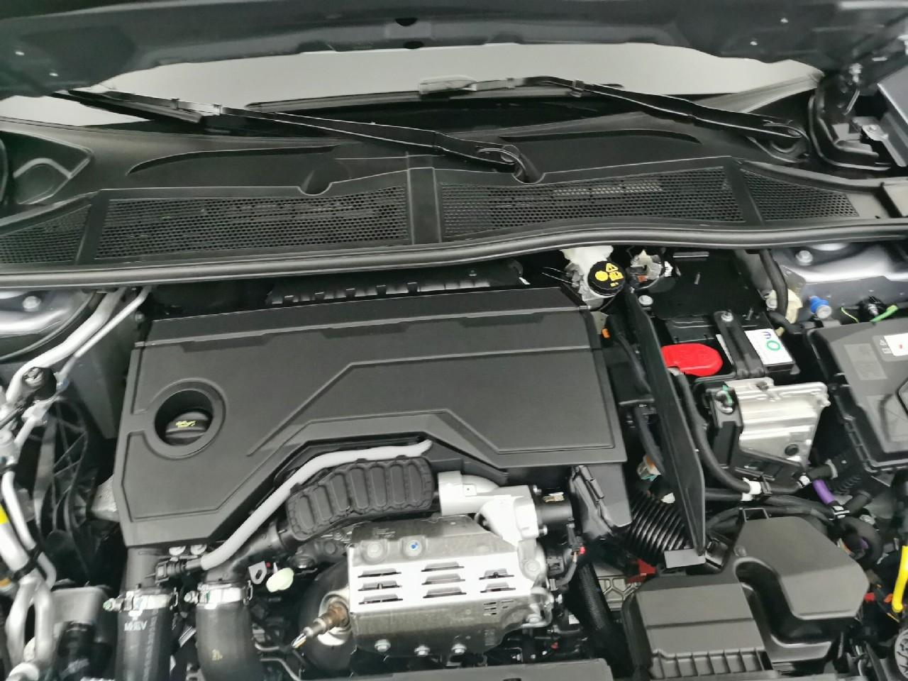 Peugeot 308 hybrid 145 e-dcs6 style — photo 15