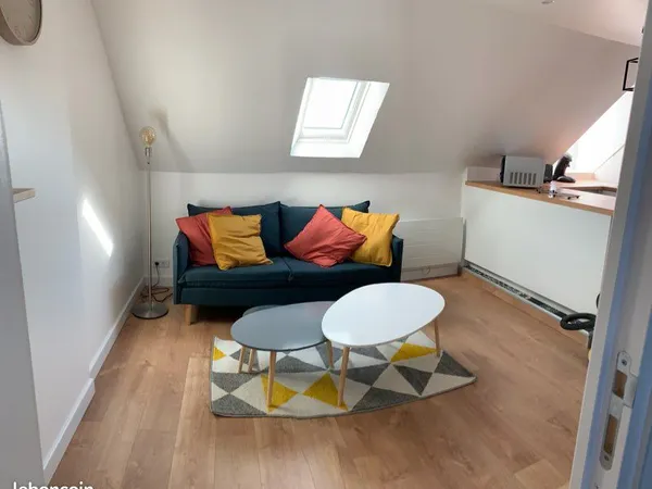T2 meublé 25 m² - 600 CC - Parking - Proche gare - Dispo fin octobre