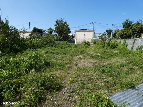 Terrain 511 m² Saint Benoit