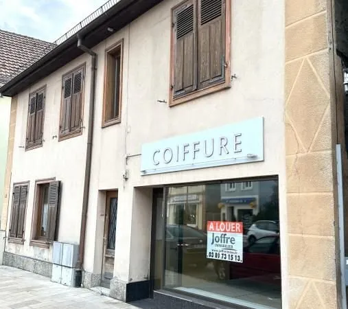 Local commercial 118 m²