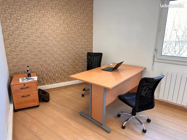 Bureaux Vaulx-en-Velin centre direct propriétaire