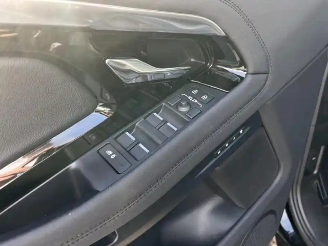 Land Rover Range Rover evoque 1.5 p300e 309ch r-dynamic se awd bva mark iii — photo 20