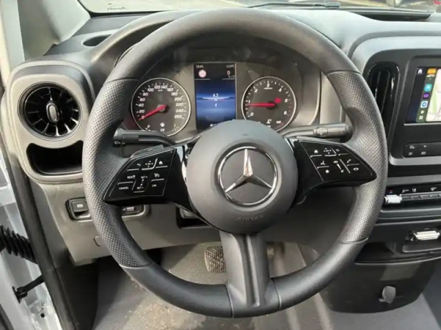Mercedes Vito 114 cdi fourgon long 136ch bva — photo 23