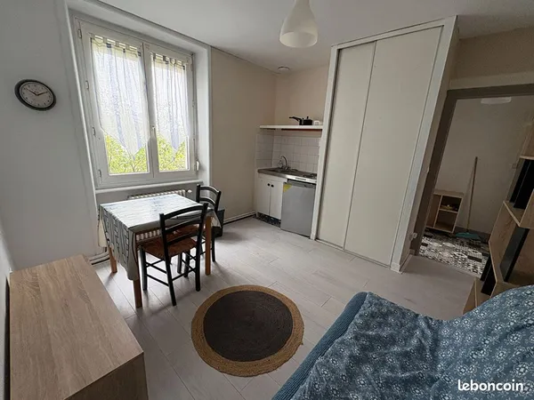 STUDIO MEUBLE 19m2 - IUT/FAC