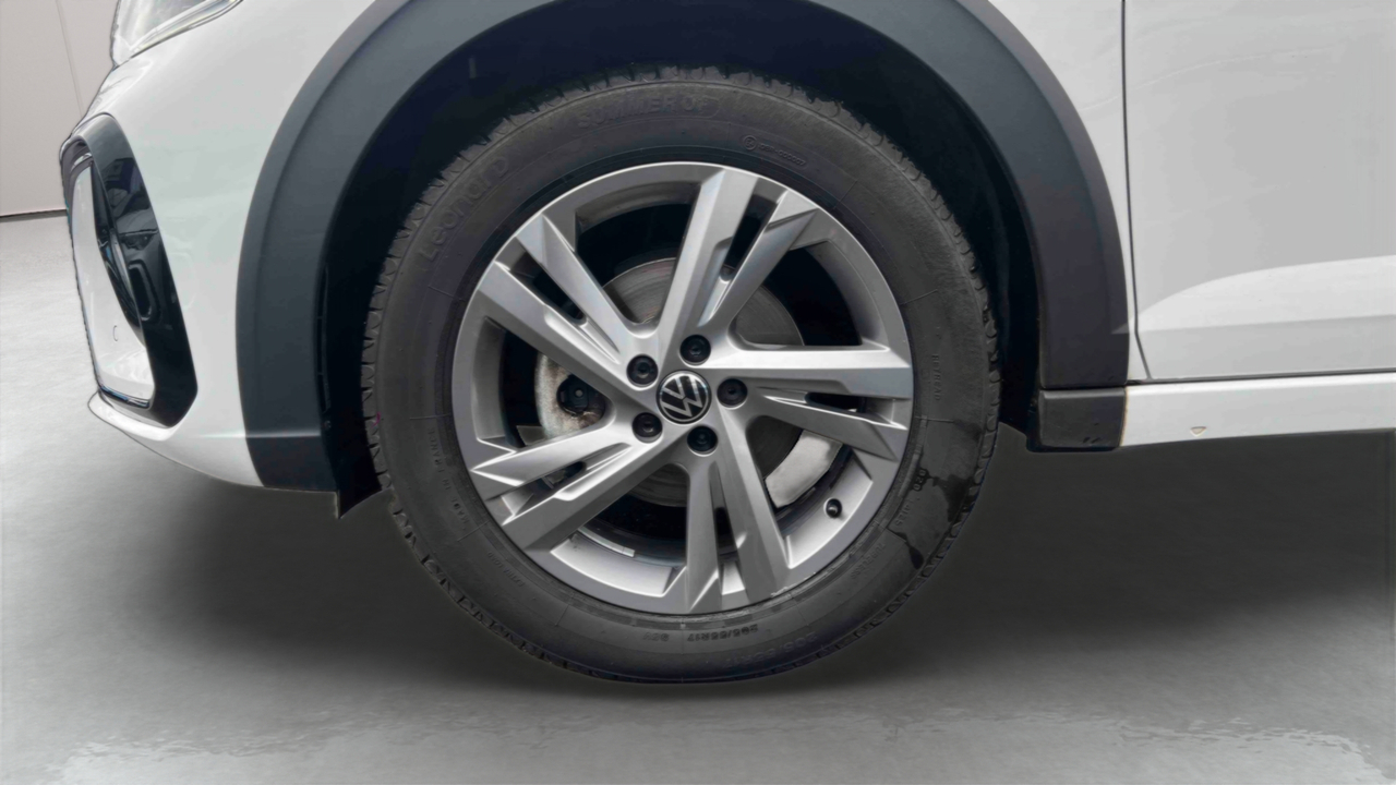 Volkswagen Taigo 1.5 TSI 150 DSG7 — photo 13