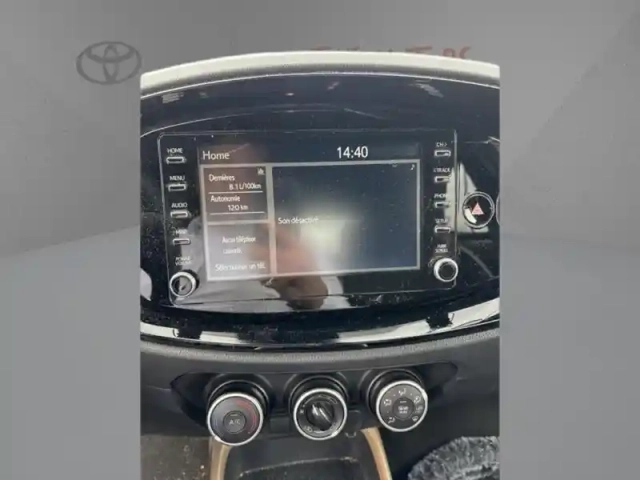 Toyota Aygo 1.0 s-cvt 72 design — photo 11