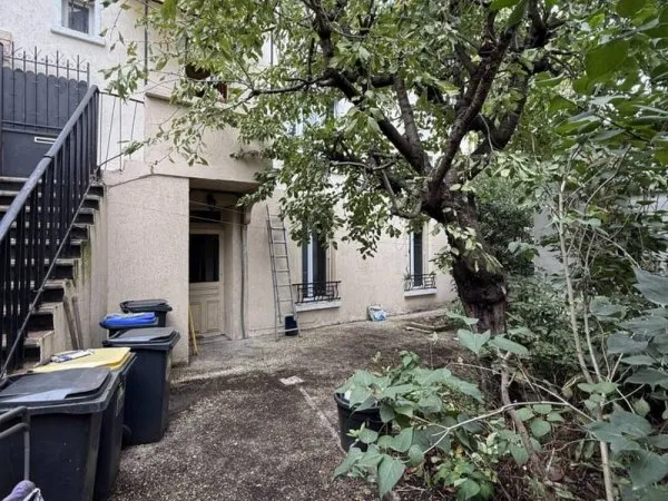 Maison 8 pièces 110 m²
