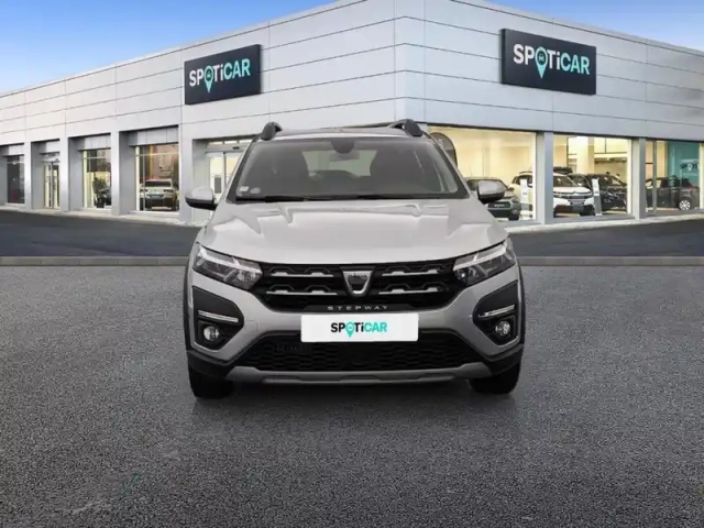 Dacia Sandero eco-g 100 - 22 stepway confort — photo 3