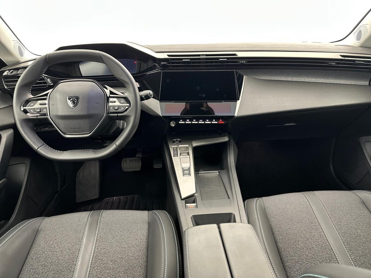 Peugeot 308 hybrid 145 e-dcs6 allure — photo 9