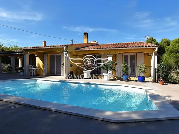 Exclusivité. Propriété d'exception sur la Côte Bleue à En