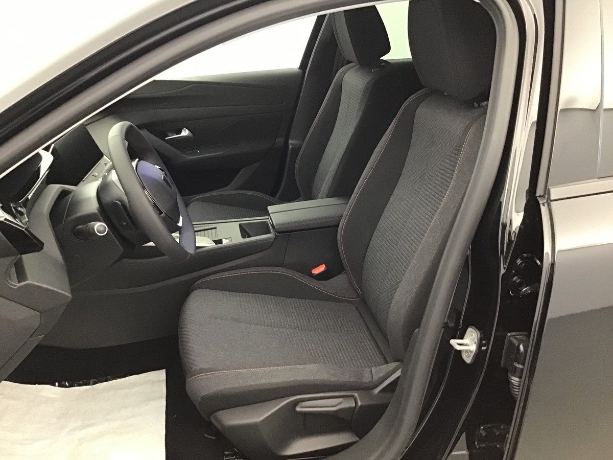 Peugeot 308 — photo 21
