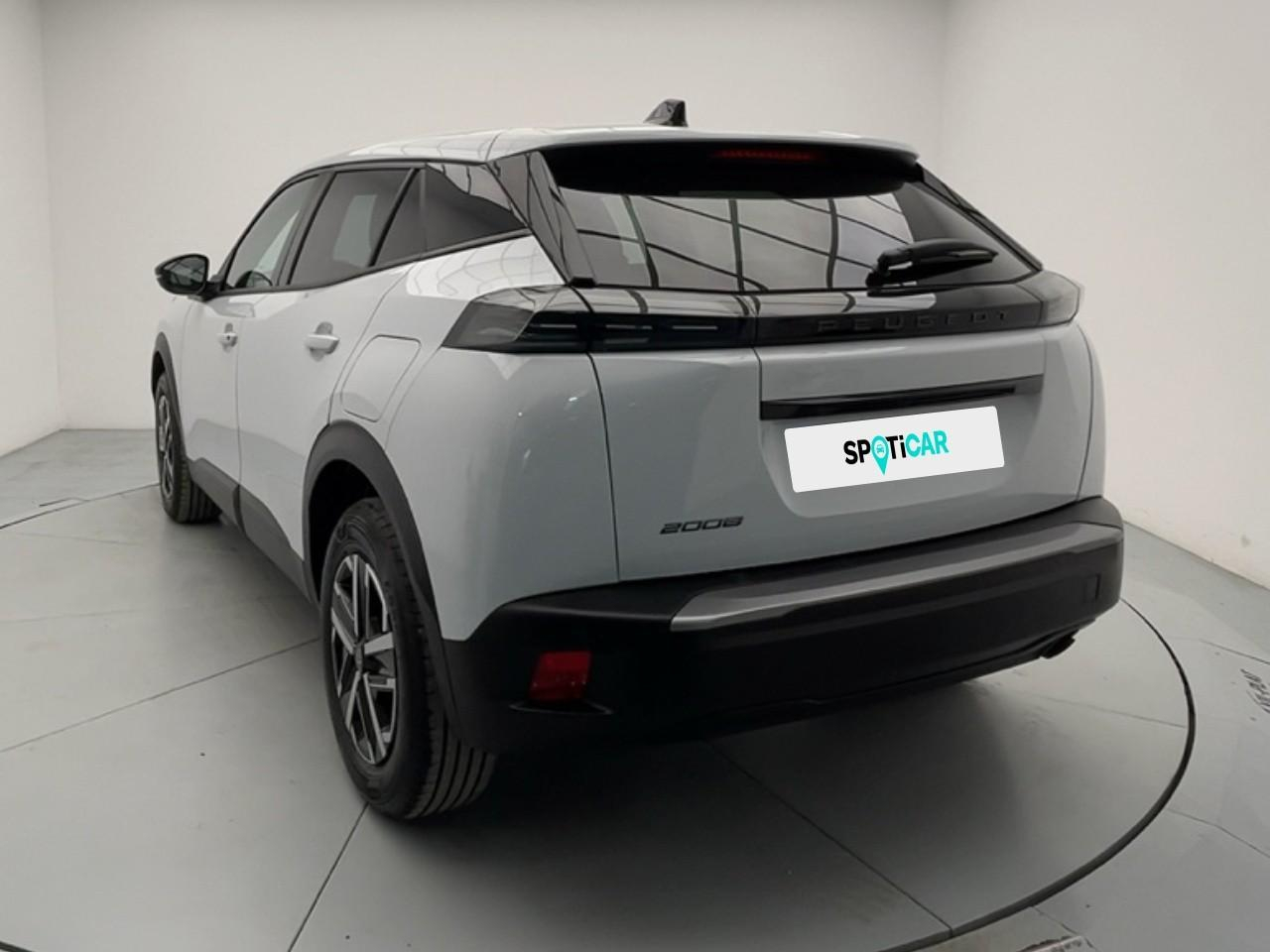 Peugeot 2008 100 s&s bvm6 style — photo 3