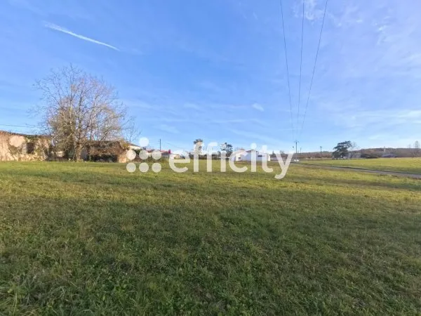 Terrain 14992 m²