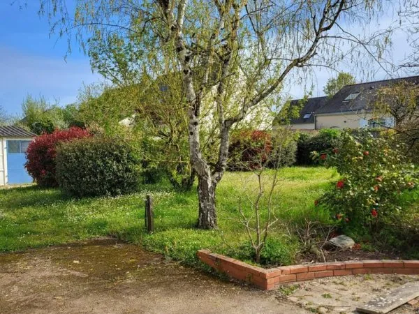 Terrain constructible et cloturé