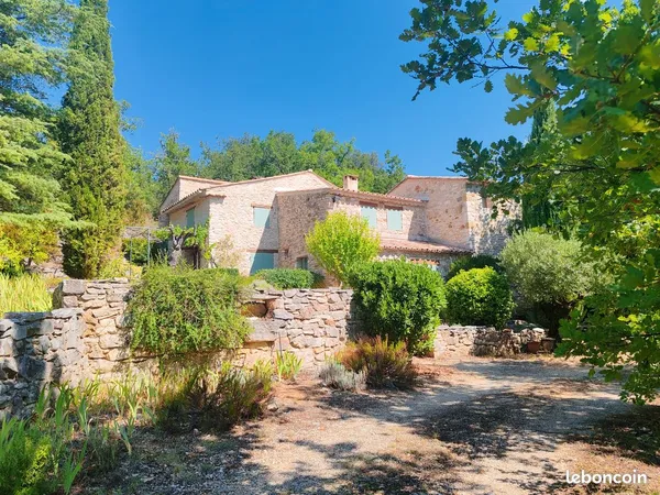 Maison à SIMIANE LA ROTONDE
