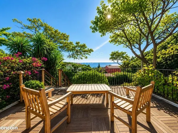 Villa 7 pièces 147 m²