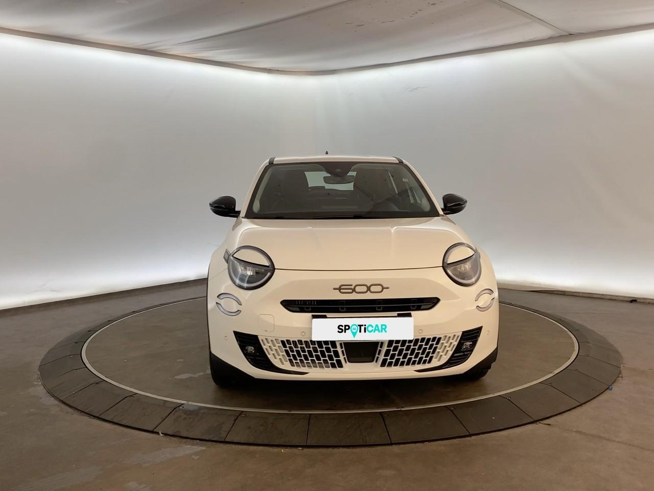 Fiat 600 t-gen 3 1.2 hybrid 145ch edct6 pop — photo 2