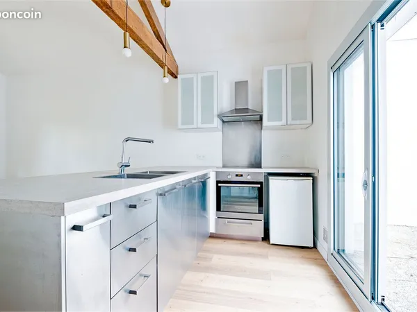 Adorable duplex avec terrasse a l'abrit des regards