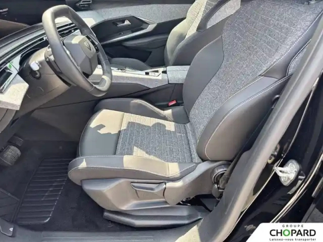 Peugeot 3008 hybrid 145 e-dcs6 — photo 11