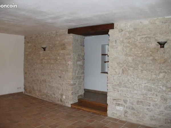 Pamproux - Maisonnette à louer