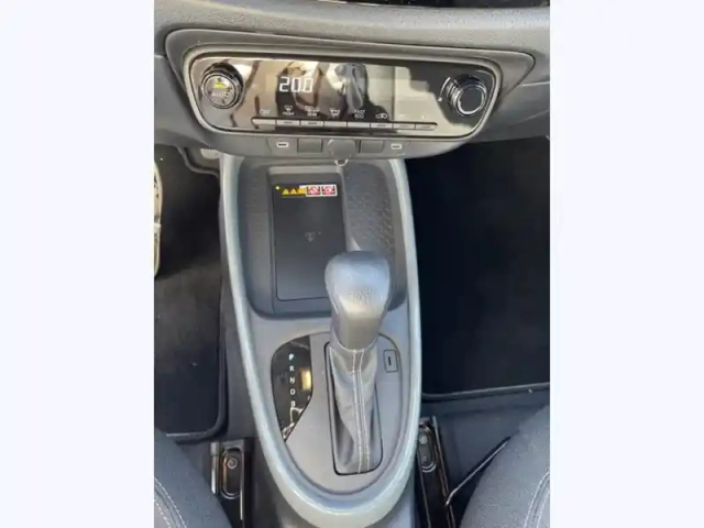 Toyota Aygo hybride 116h graphic — photo 13