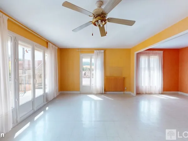 Maison 6 pièces 201 m²