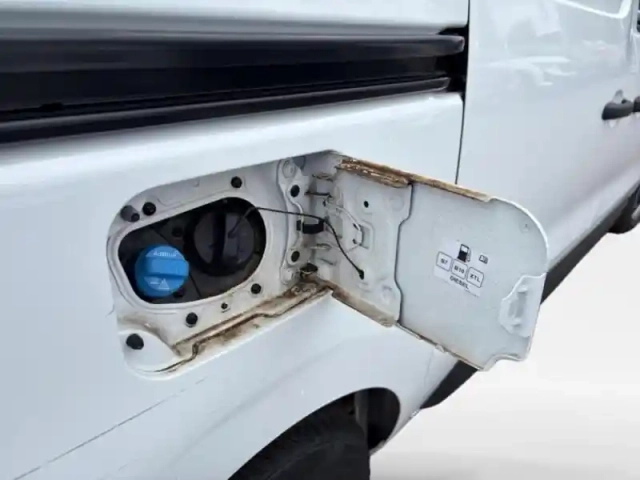 Renault Express Van 1.5 blue dci 95ch confort 22 — photo 9