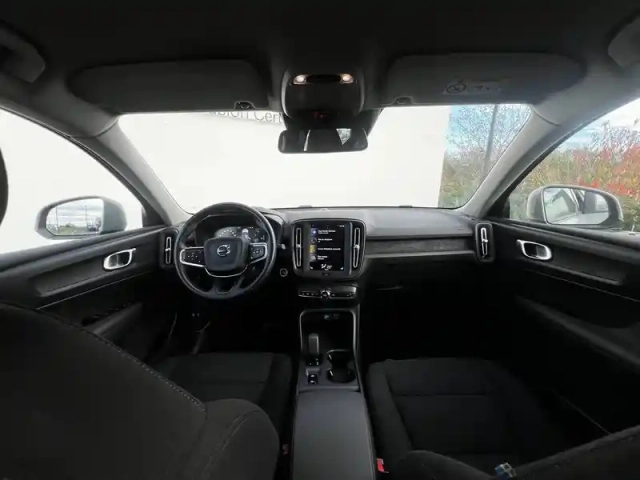 Volvo Xc40 t5 recharge 180+82 ch dct7 — photo 6
