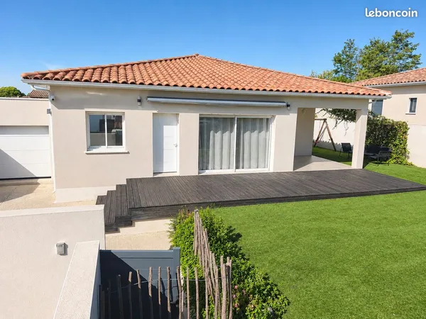 Loue magnifique villa moderne meublée de 110 m² plein sud à Mus