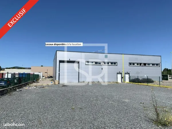 ENTREPOT - LOGISTIQUE 392 m² RIOM
