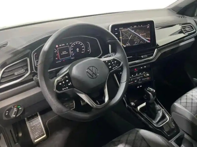 Volkswagen T-Roc 1.5 tsi evo 150 start/stop dsg7 r-line — photo 9