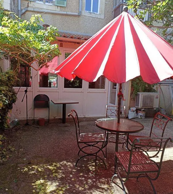 Photo 1
