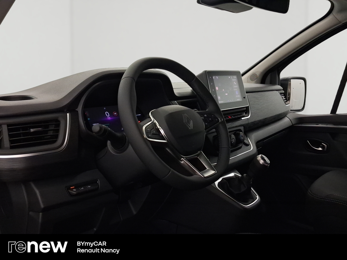Renault Trafic Blue dCi 150 — photo 11