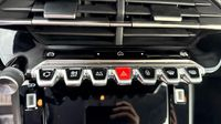 Peugeot 208 e-208 156ch Allure — photo 27