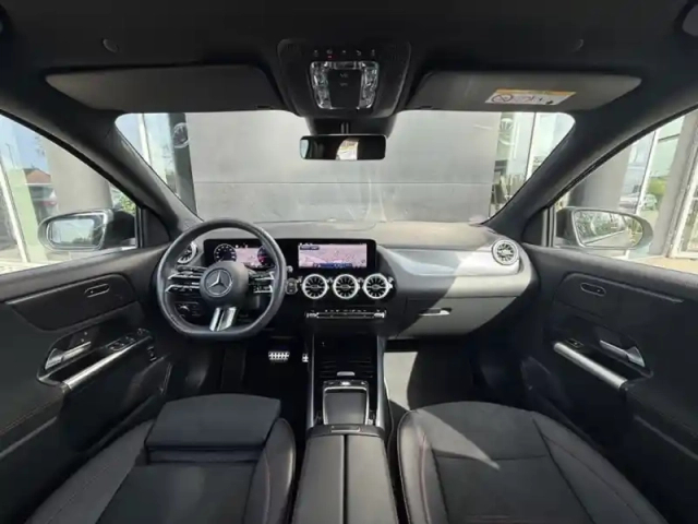 Mercedes Gla 180 amg line — photo 6