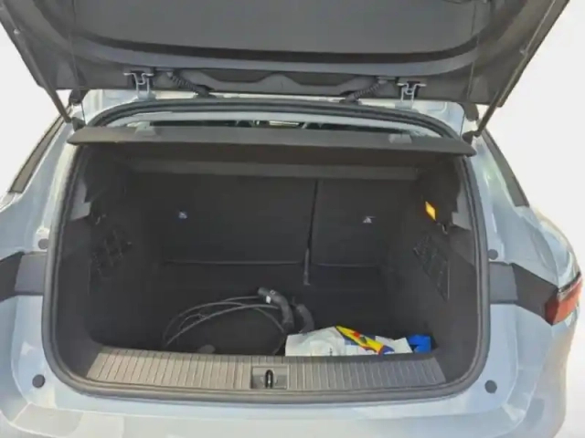 Renault Megane e-tech electric ev60 220ch equilibre super charge -b — photo 12