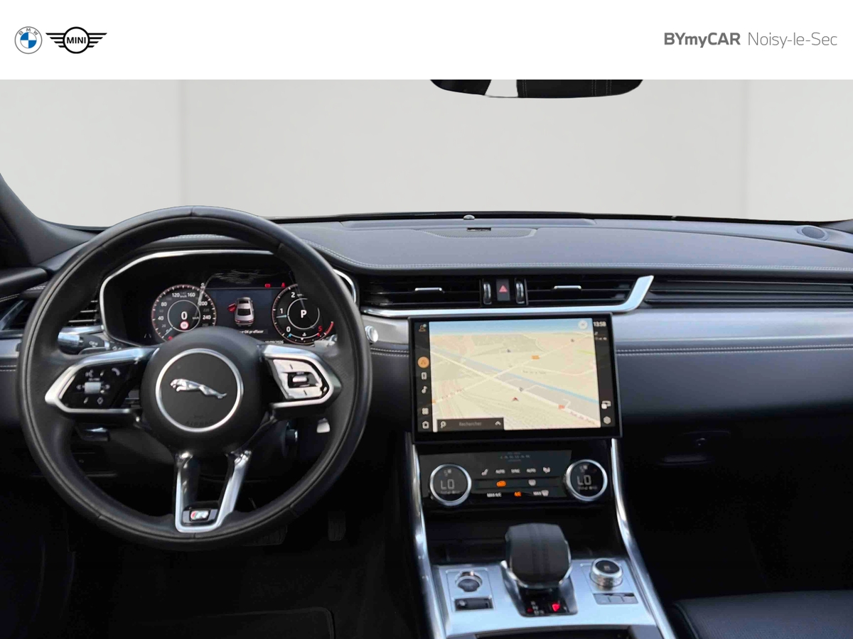 Jaguar XF Sportbrake D200 MHEV BVA RWD — photo 9