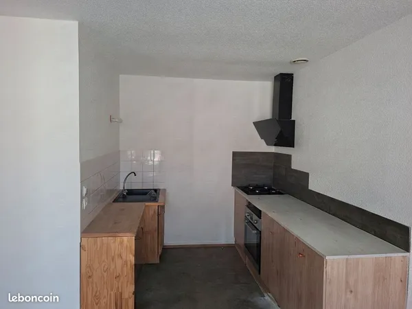 T3 duplex Roanne