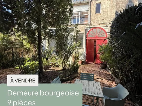 Maison 9 pièces 249 m²